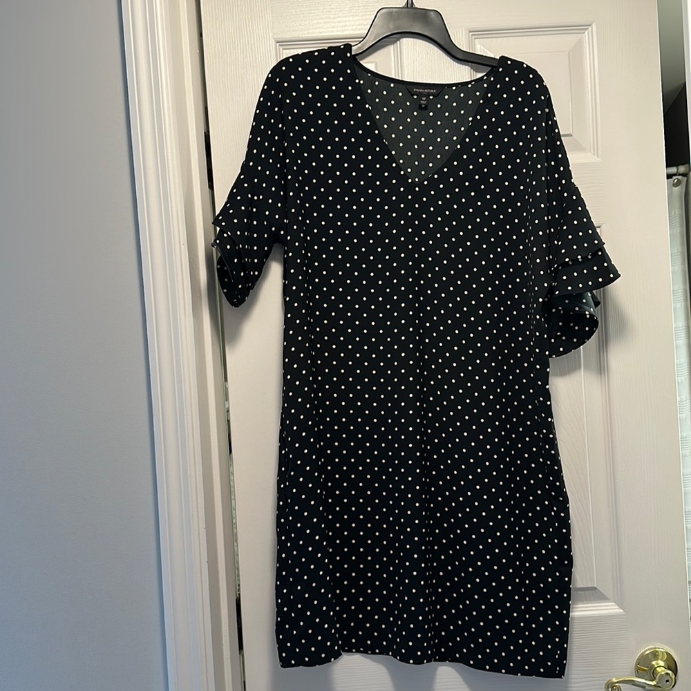 Banana Republic Black polka dot dress with ruffle sleeve - Size 12